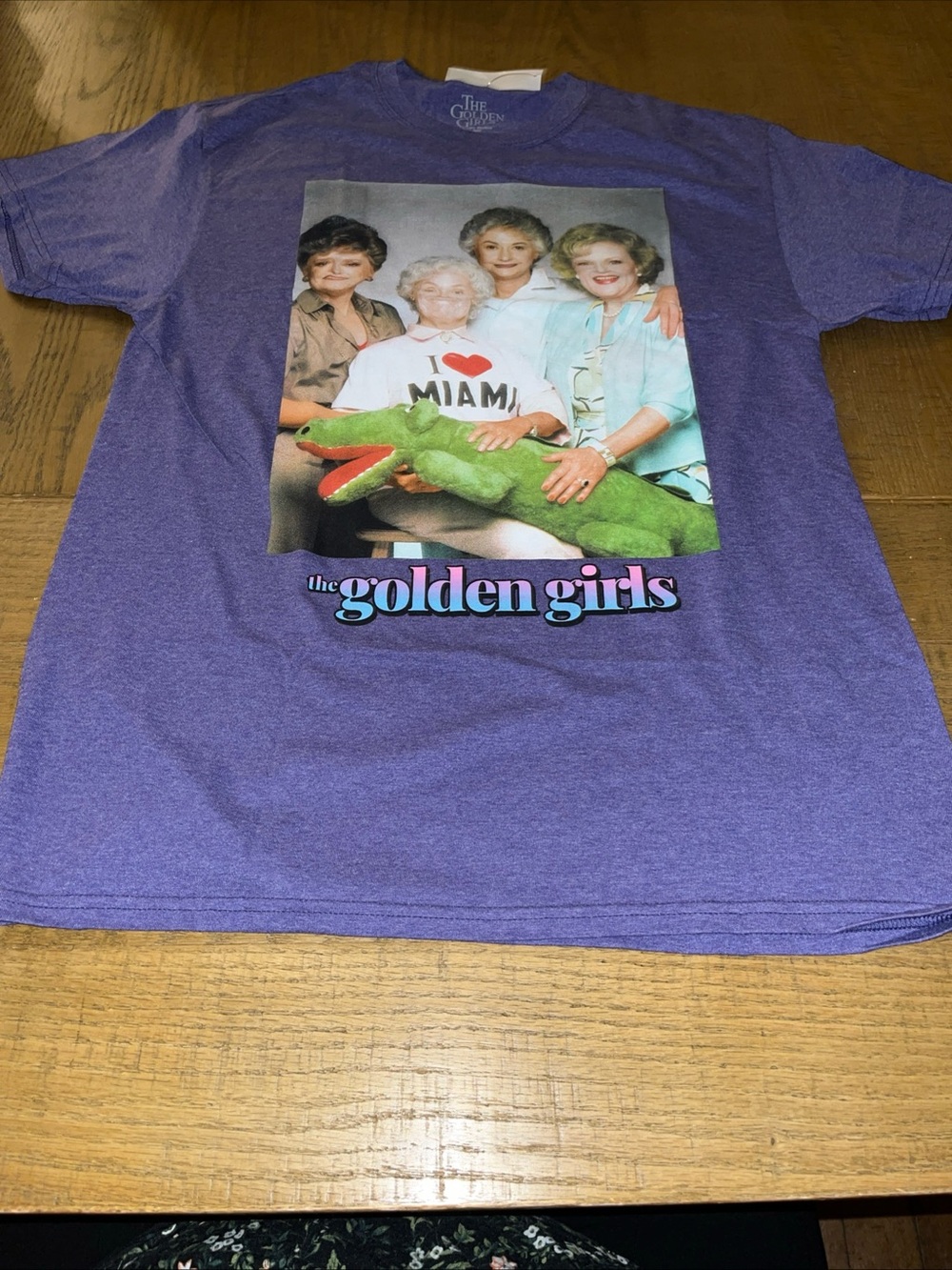 The Golden Girls Group Portrait Retro T-Shirt Size M - Purple - NWT